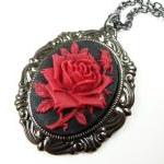 Victorian Style Necklace Re..